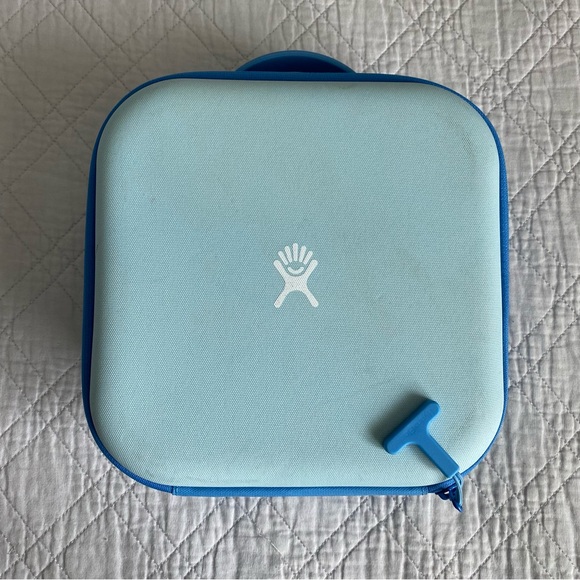 Hydro Flask Insulated Lunchbox - Picture 2 of 6